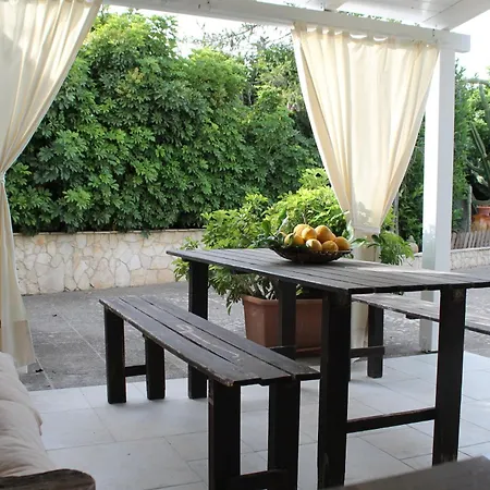 Terra Di Mare Loc. Turistica Holiday home Vignacastrisi
