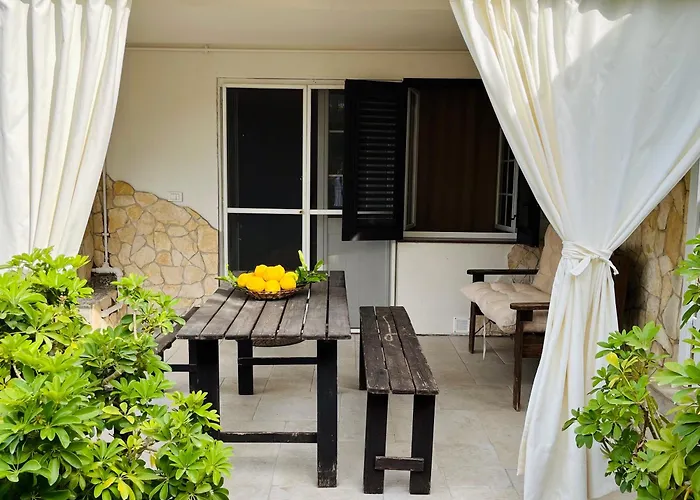 Terra Di Mare Loc. Turistica Holiday home Vignacastrisi